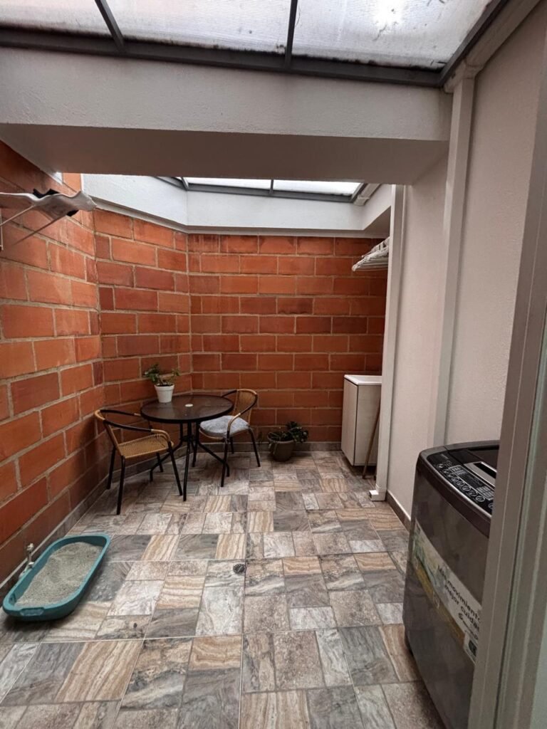 1975061020260128012518