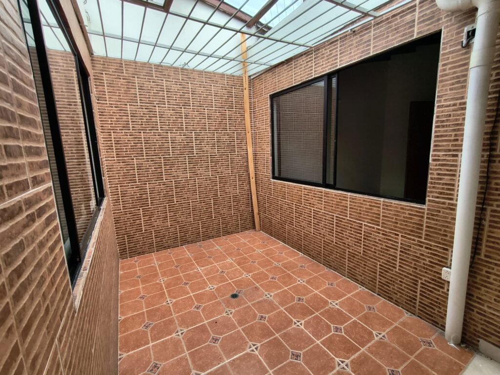 1975061120260108102215