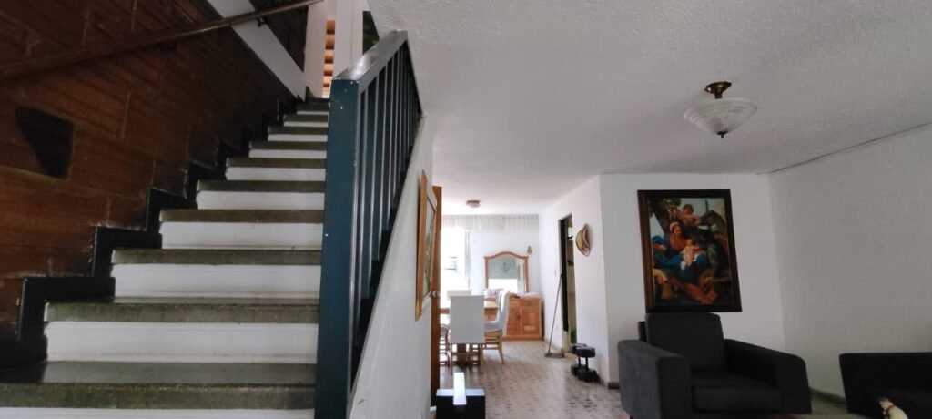 1975061120260217024002