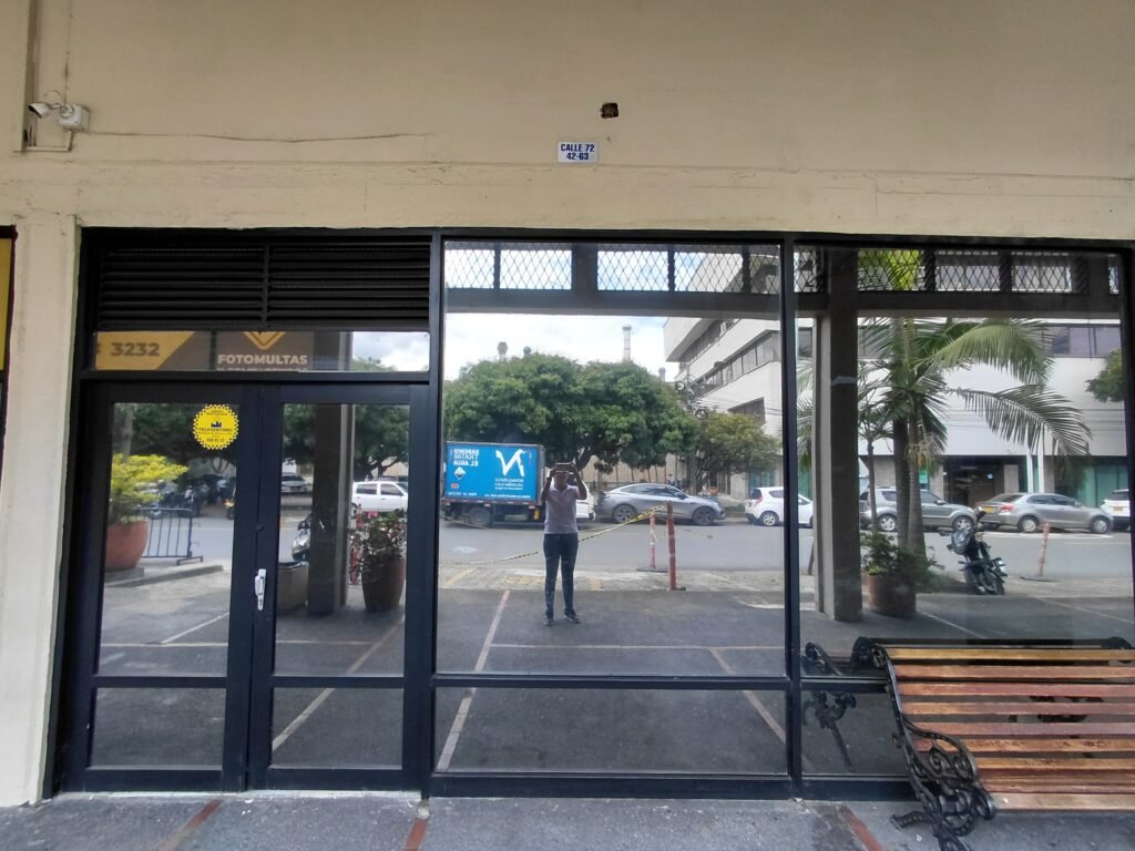 197506120251217104815