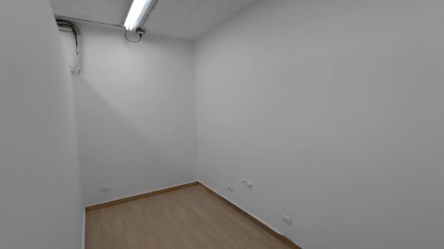 197506120251217113752