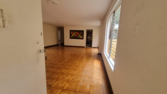 197506120251218030002