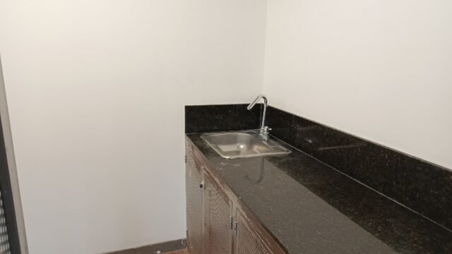 197506120251218104431