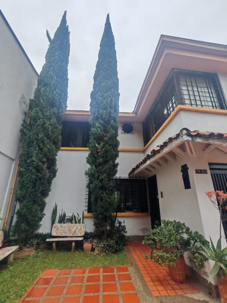 197506120251230125400