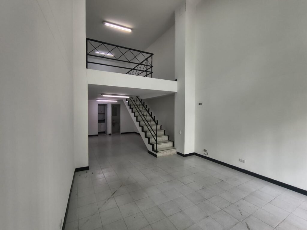 197506120260123101726