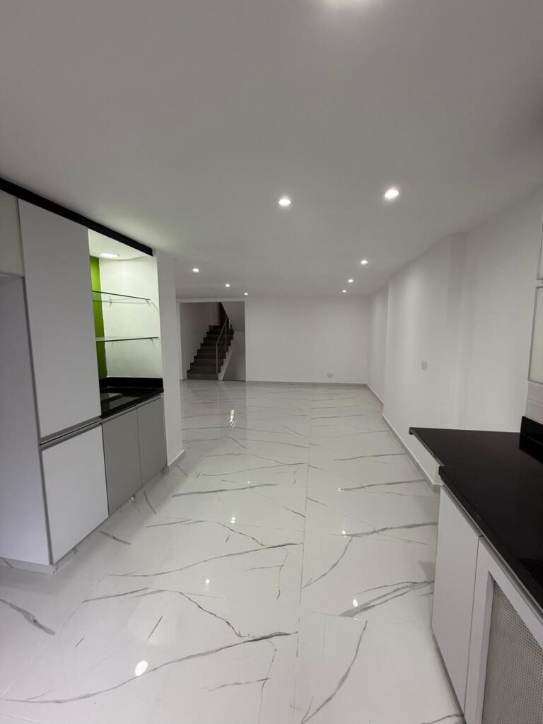 197506120260127012846