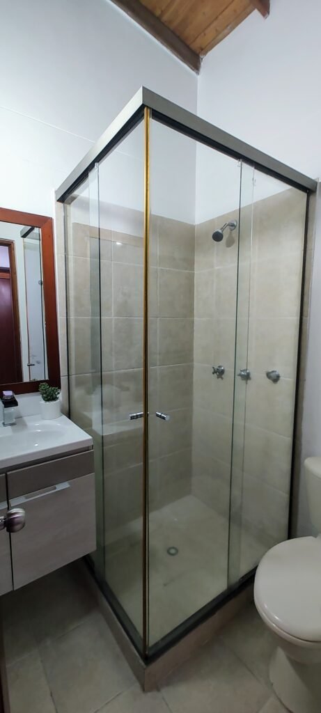 197506120260128084534