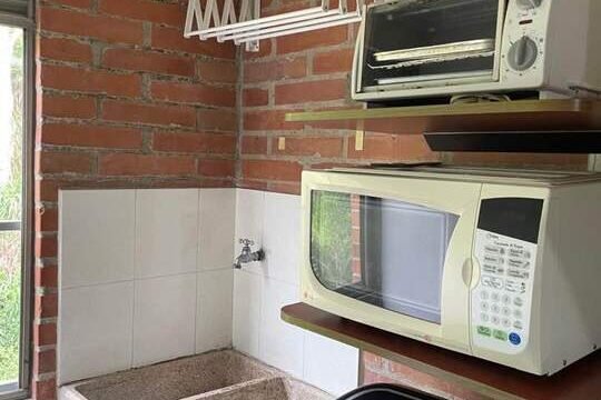 197506120260203042137