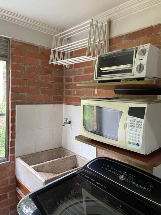 197506120260203042137