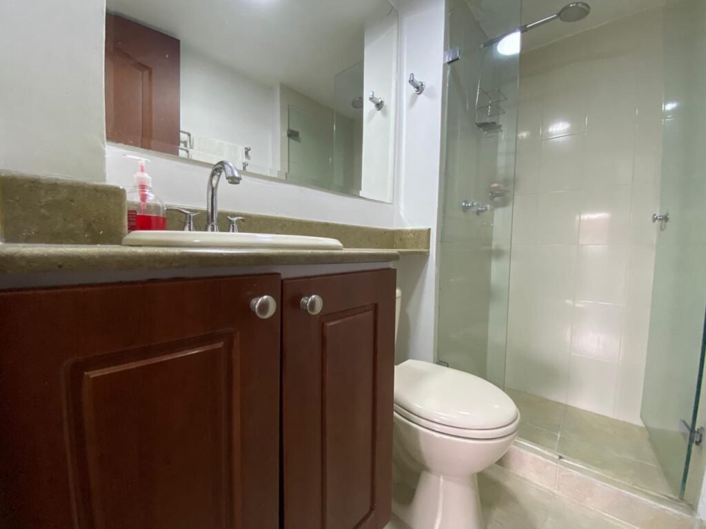 197506120260213112858