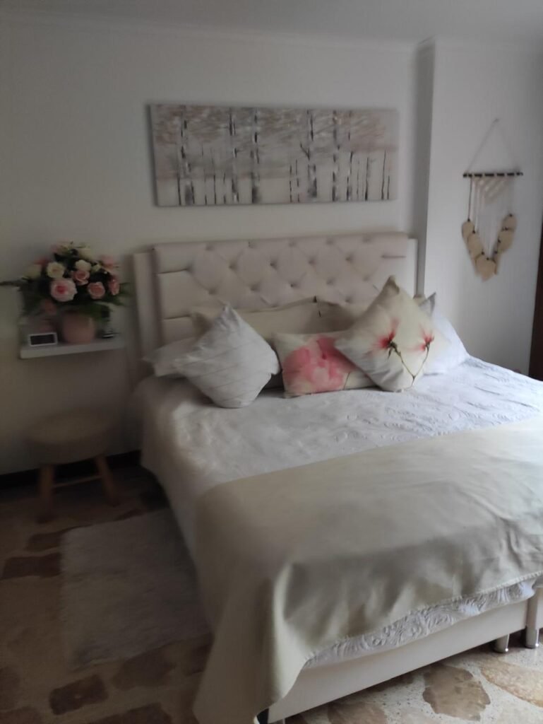 197506120260216103116