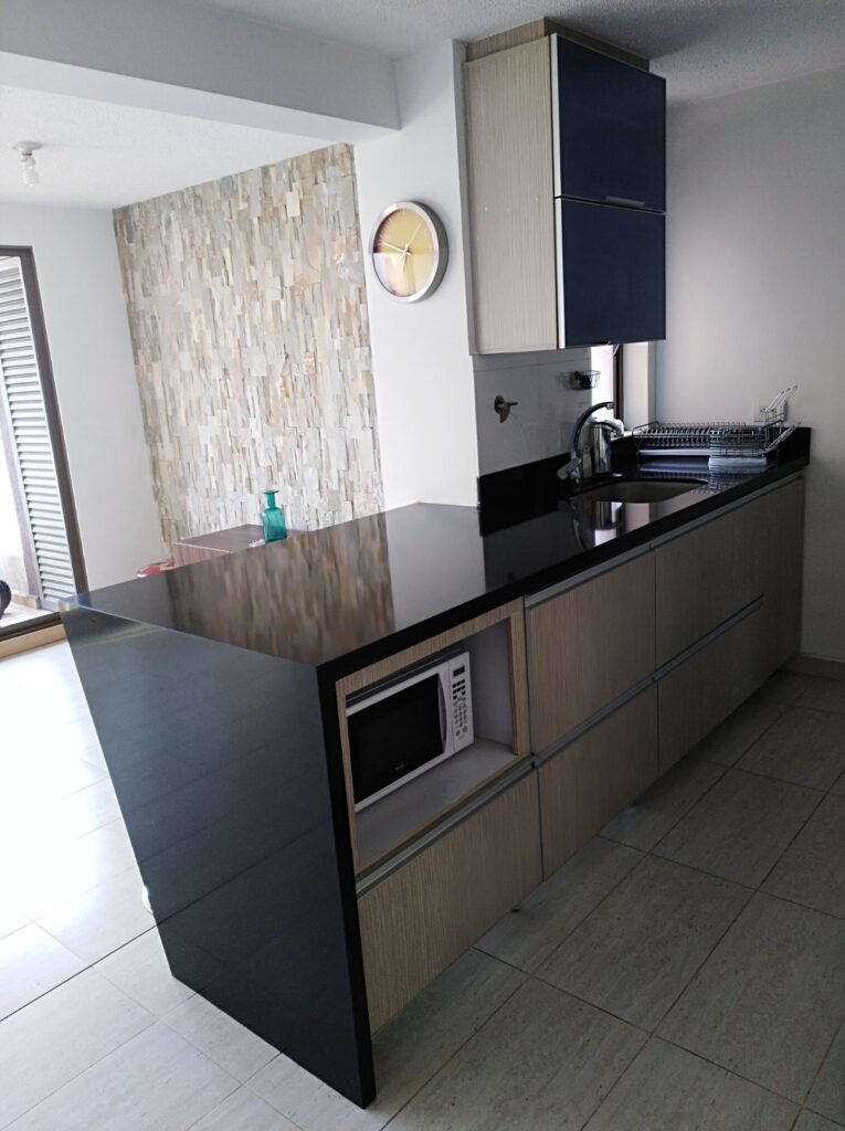 197506120260223042621