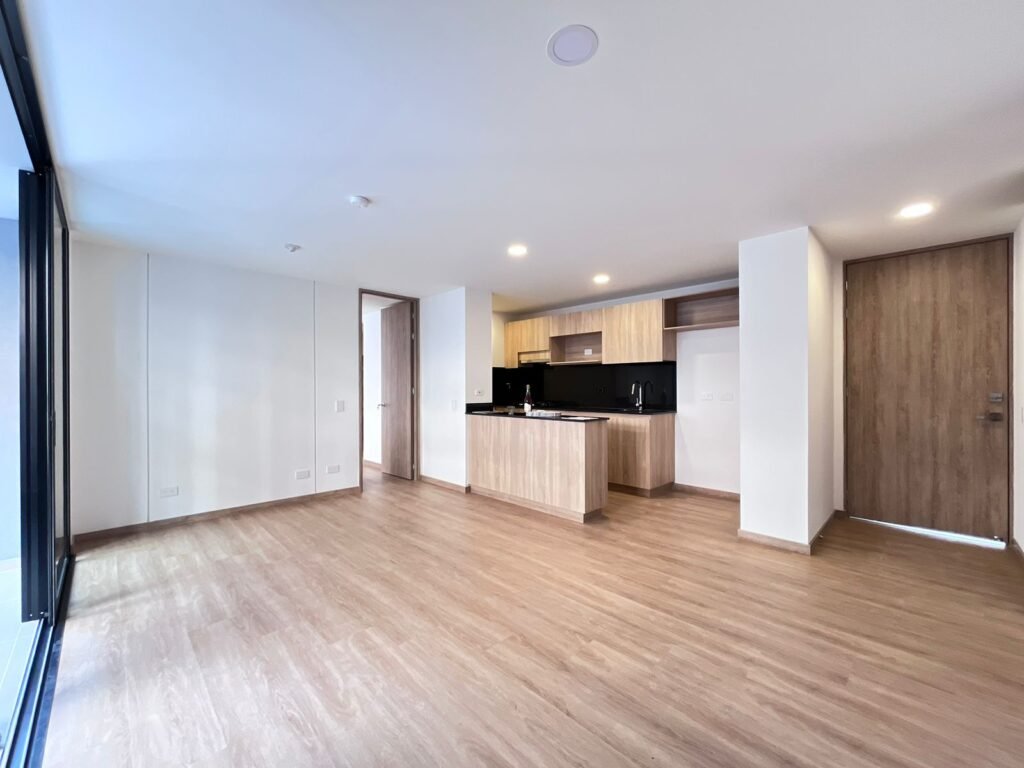 197506120260226103503