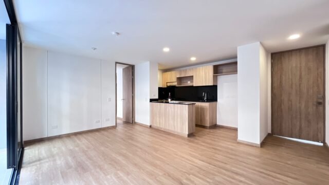 197506120260226103503