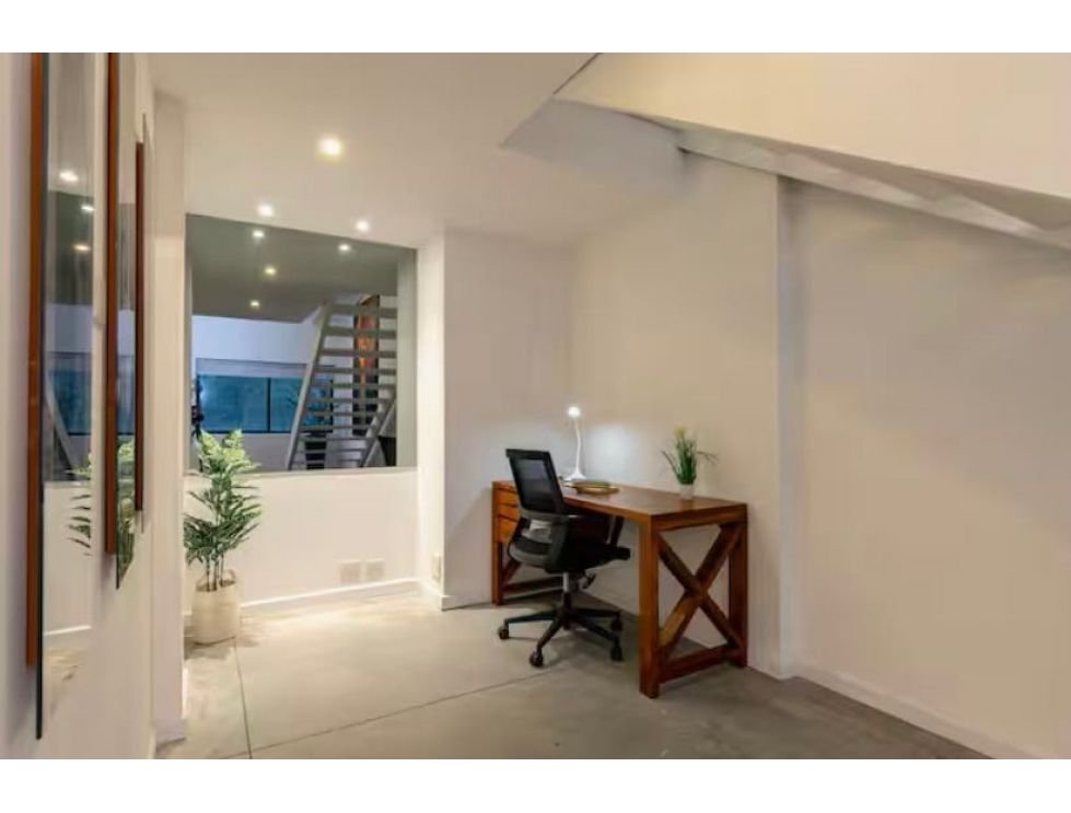 1975061520251230093758 1