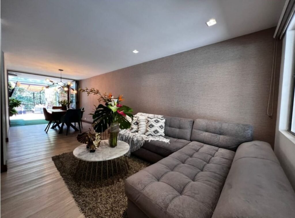 1975061520260113033706