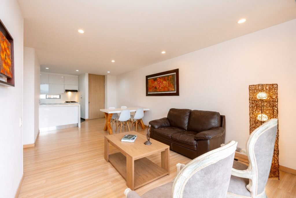 1975061620260114015807