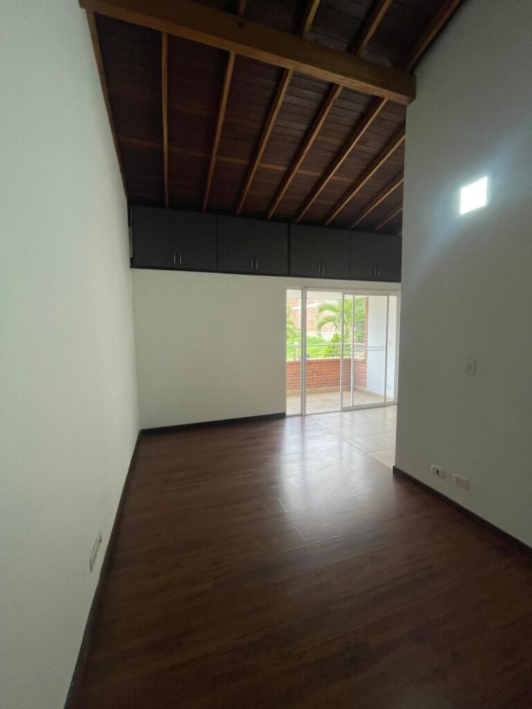 1975061820260127012851