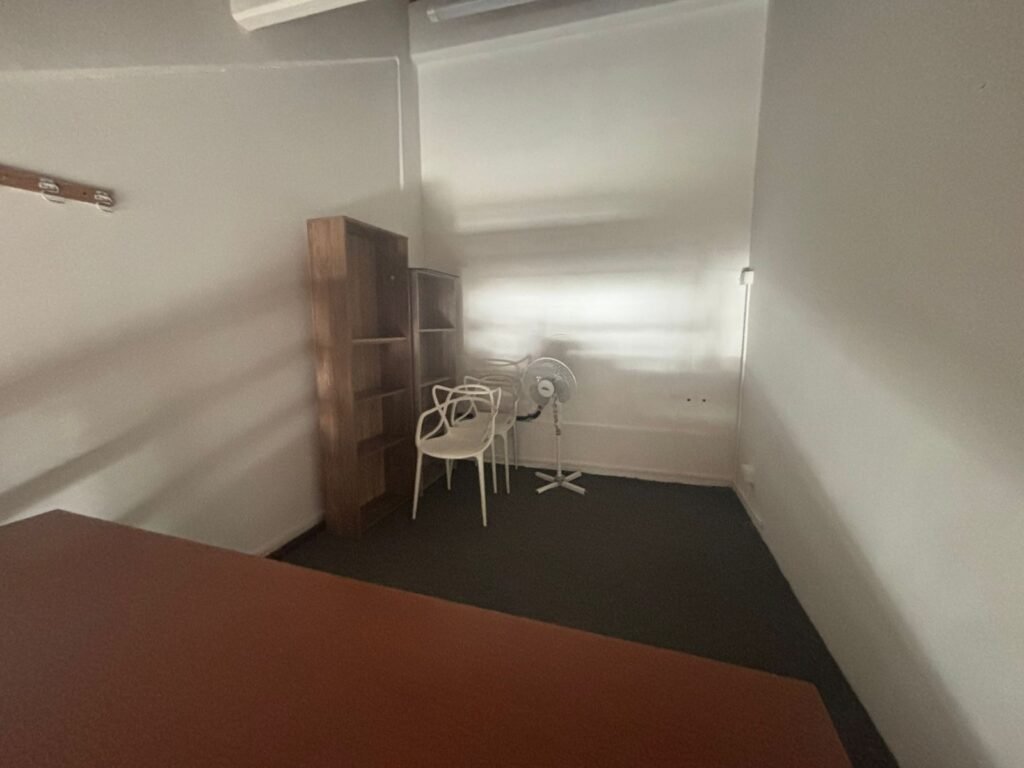 197506220251226090055