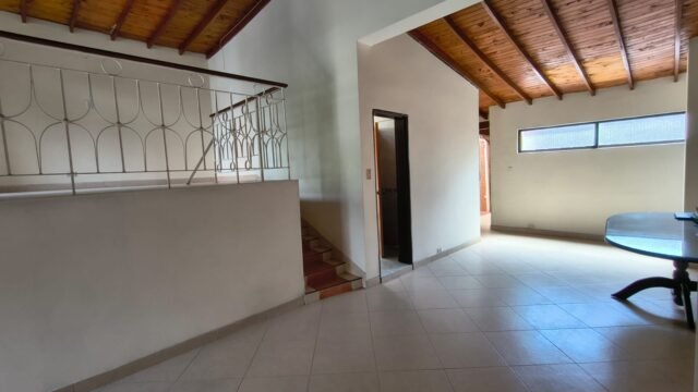 197506220260108101907