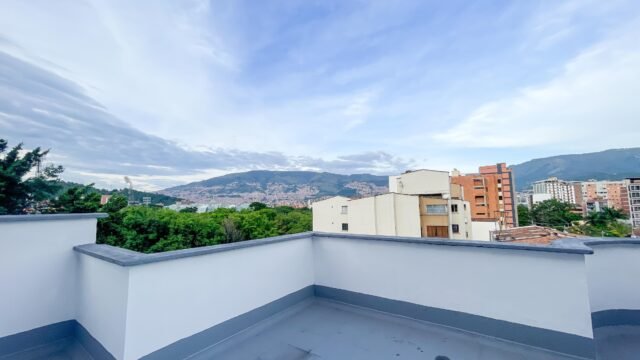 197506220260206102209