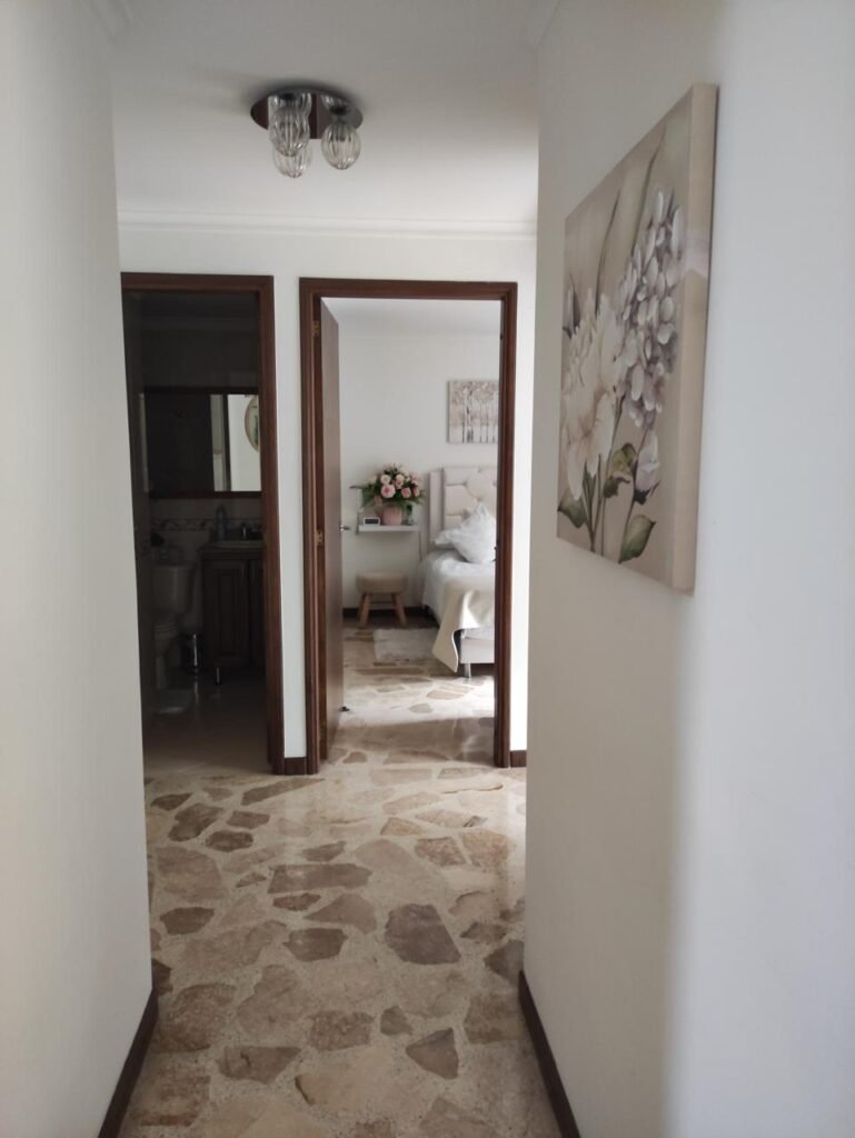 197506220260216103117