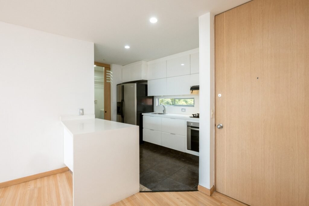 1975062220260114015809