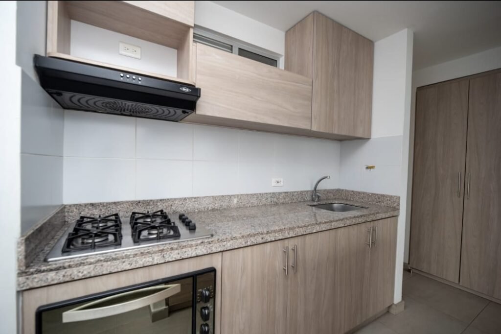 1975062620260219041457