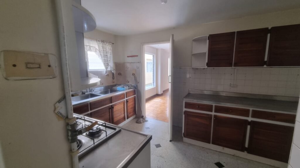 197506420251218030003