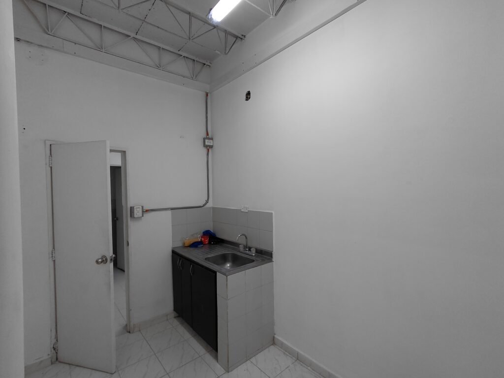 197506520251217104847