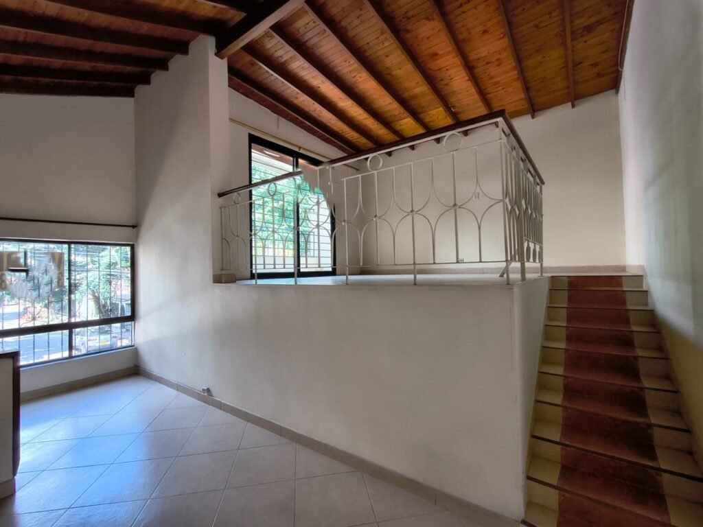 197506520260108102052