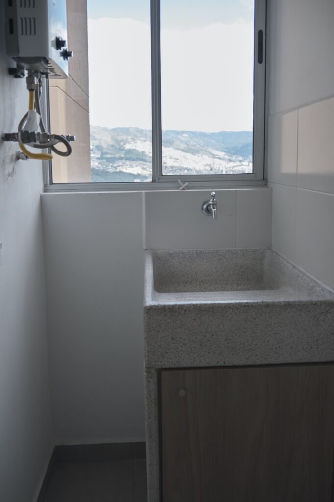 1975065220260219040230