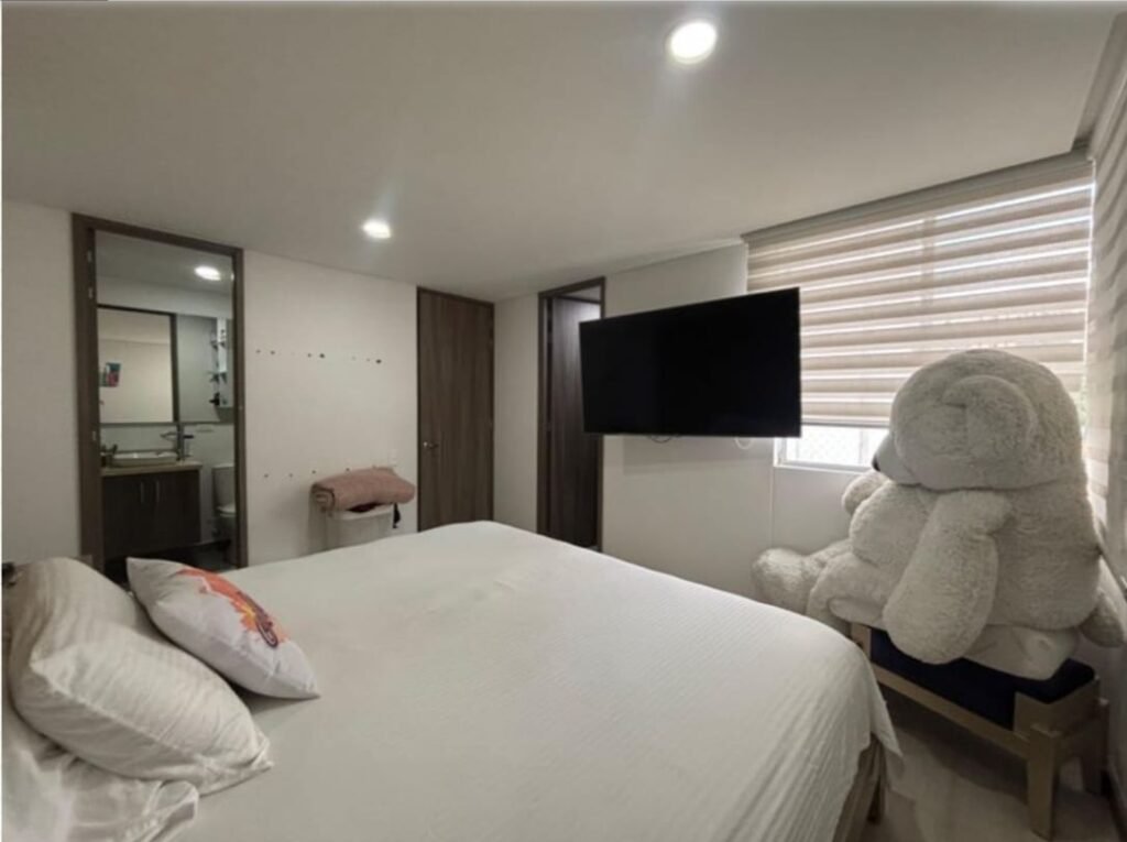 197506720251212103550