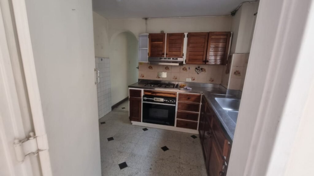 197506720251218030004