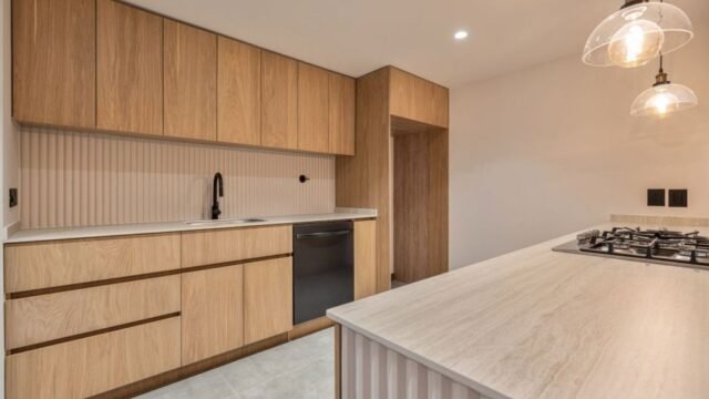 197506720251230081646