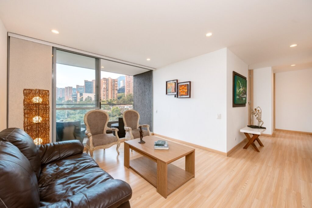 197506720260114015804