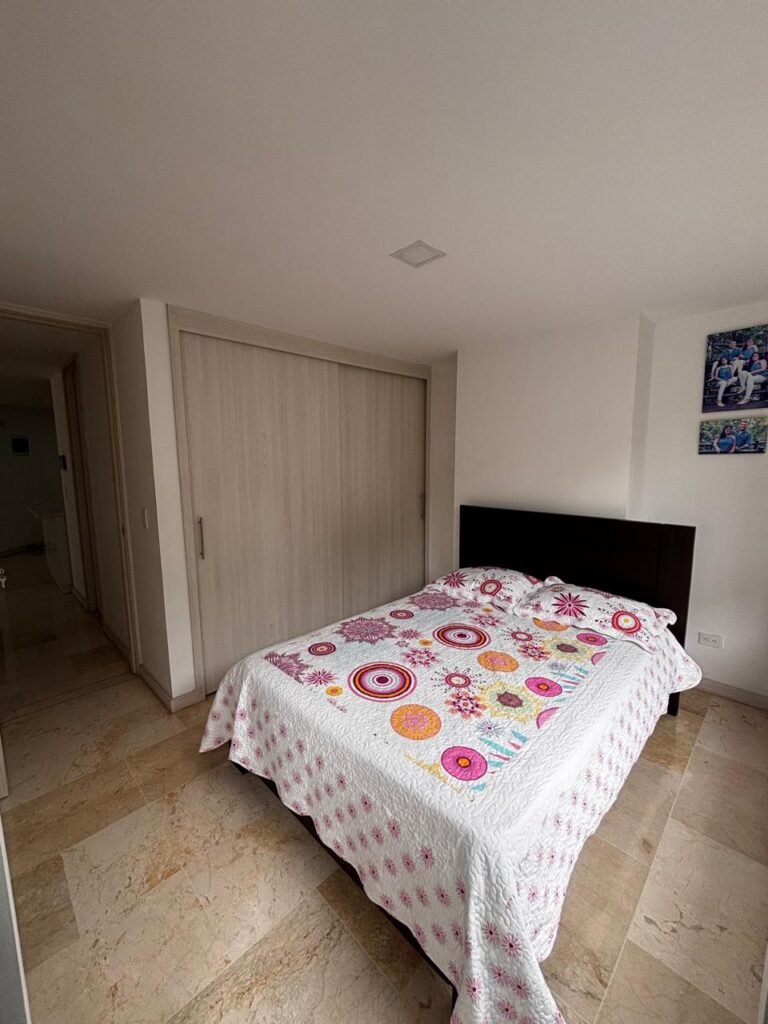 197506720260128012516