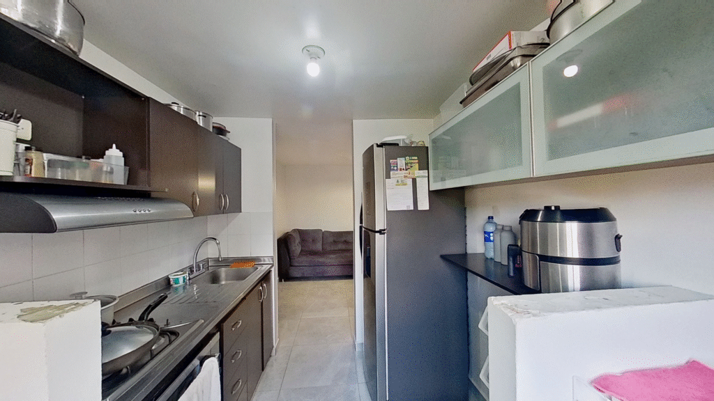 197506820251218082032