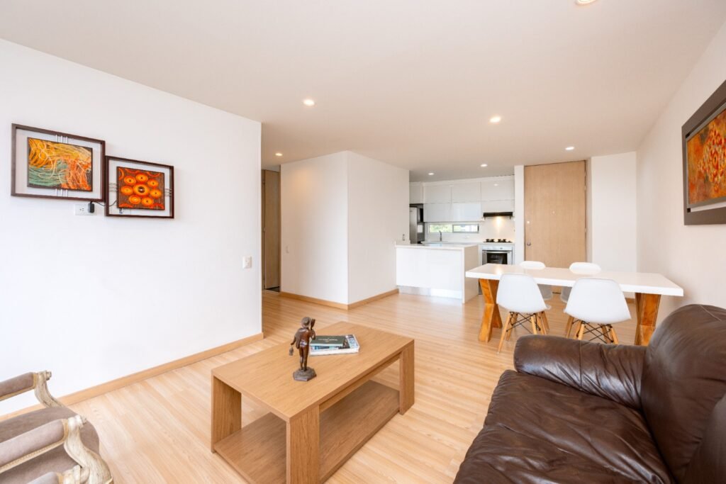 197506820260114015805