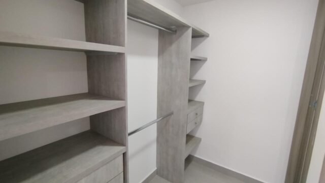 197506920251210111906