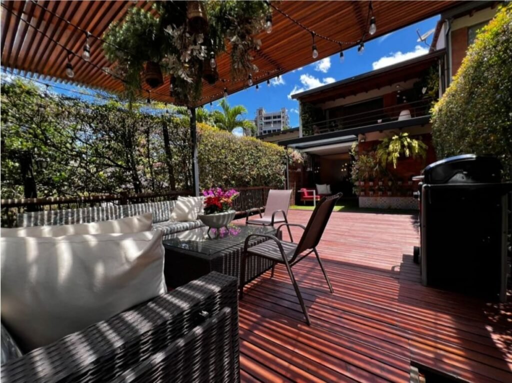 197506920260113033703