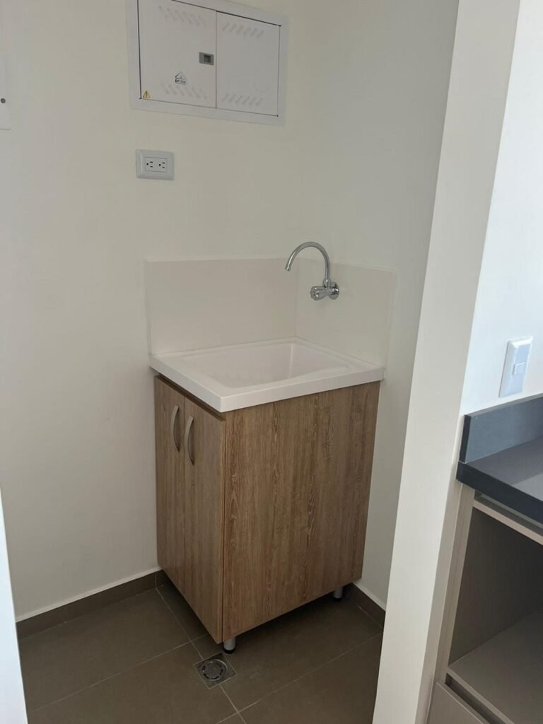 1975061120260303105051