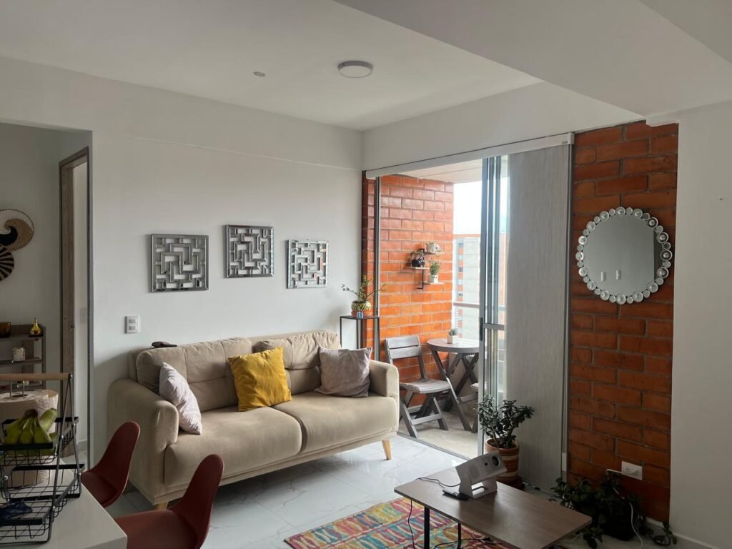 1975061120260305030050