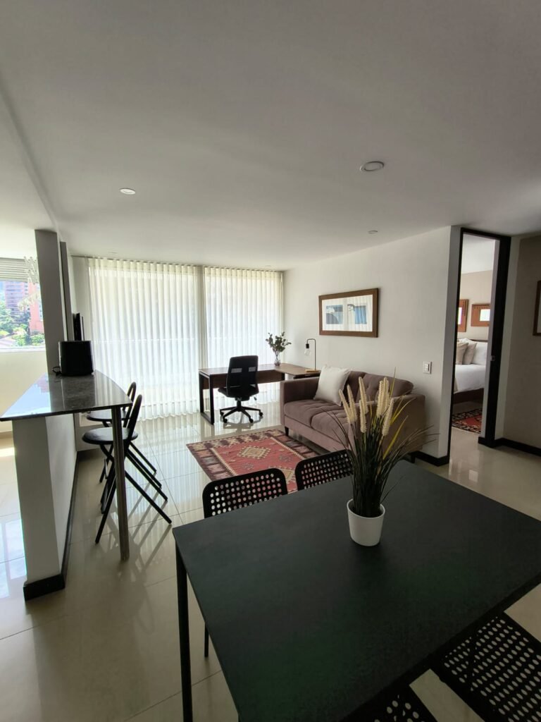 197506120260302125833