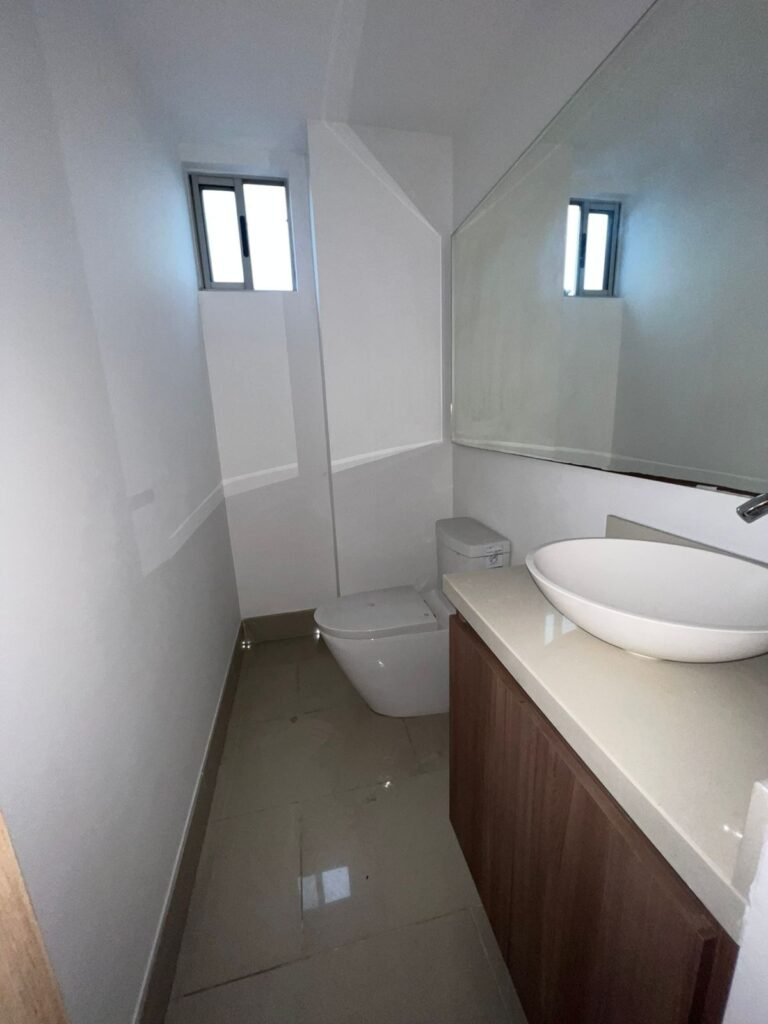 197506120260306084016