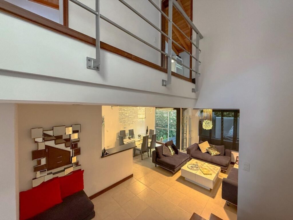 197506120260306090838