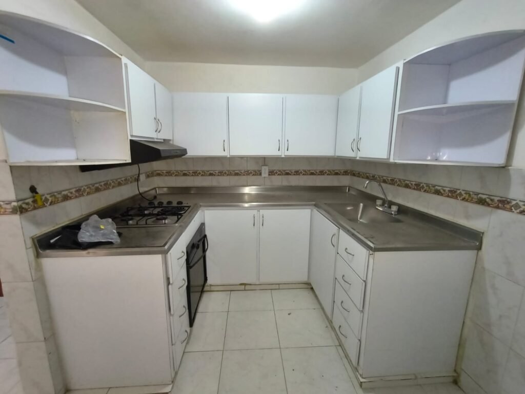 197506120260311103409