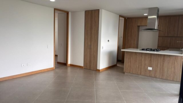 197506120260327043618