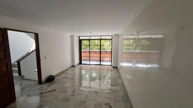 197506120260331045057