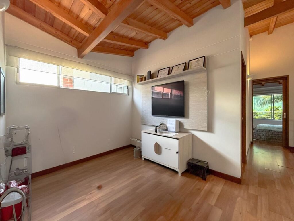 1975061220260306090846